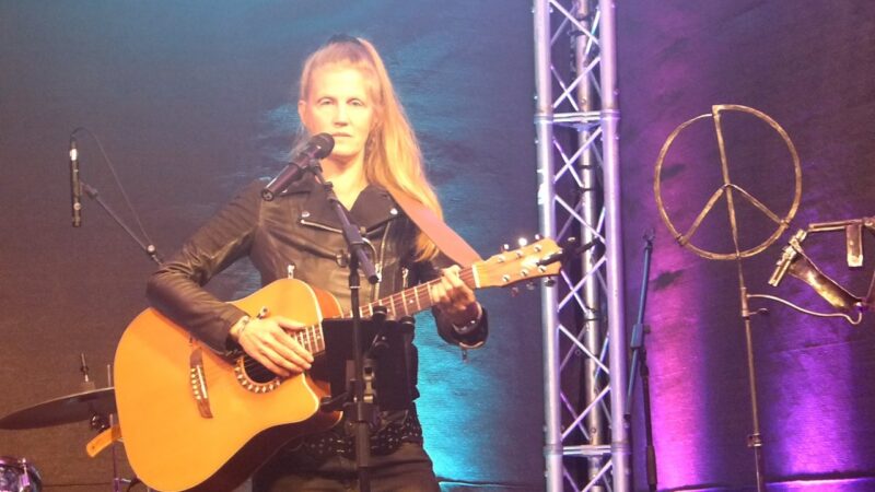 So nah (Original) – Magdeburger Friedensfestival 2026